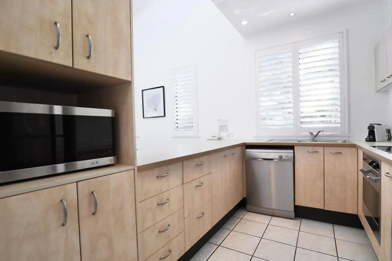 Bright And Airy 2 Bedroom Apartment Noosaville Australia